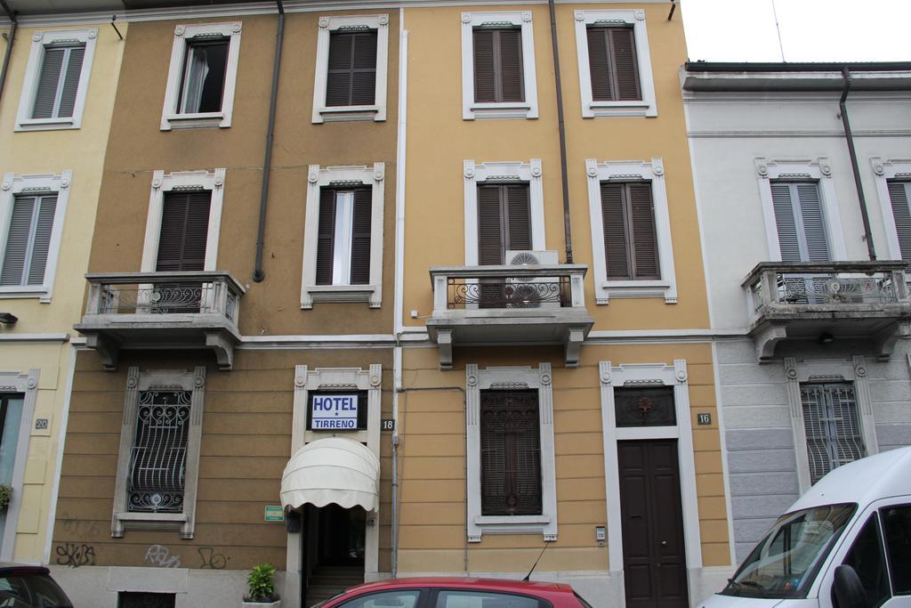Hotel Tirreno, Milan